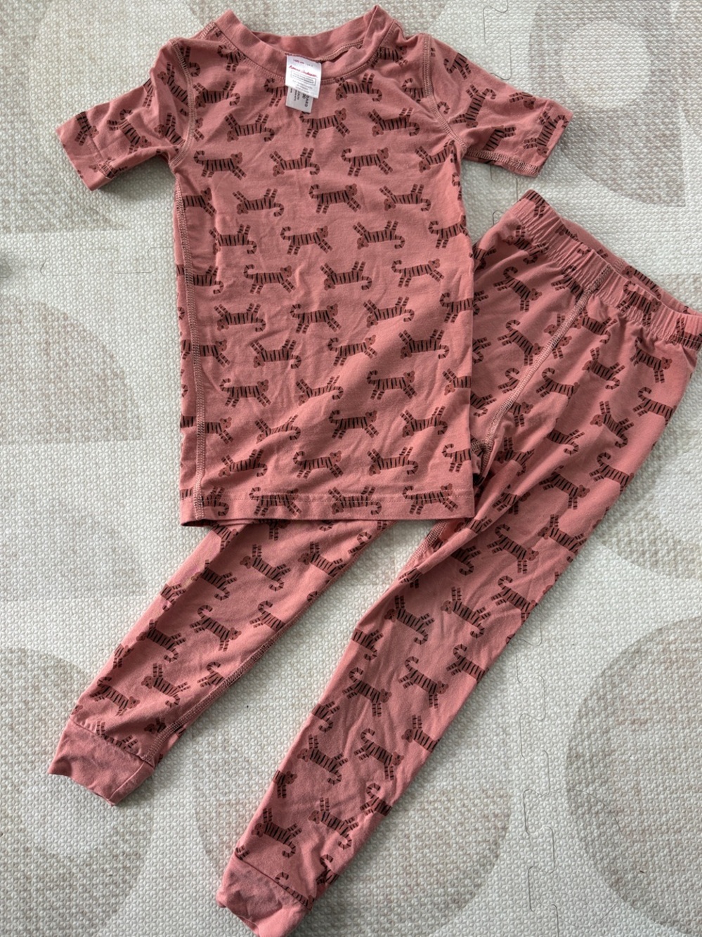 Hanna Andersson Tiger print pajama set